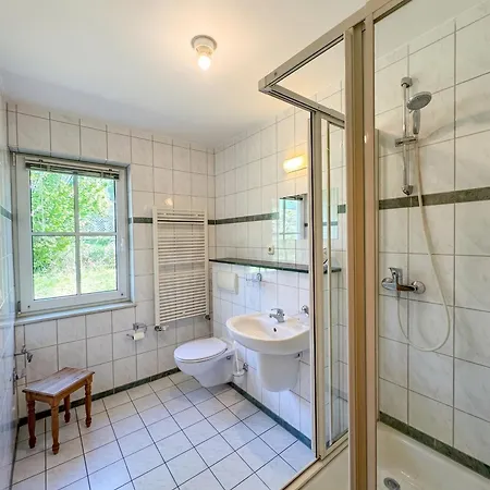 Gasthuis Haus Seeblick - Idylle Zwischen Wald, Und