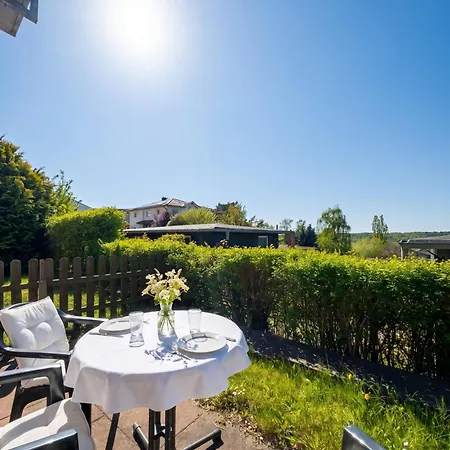 Gasthuis Haus Seeblick - Idylle Zwischen Wald, Und Binz