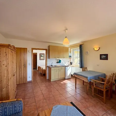 Vendégház Haus Seeblick - Idylle Zwischen Wald, Und 3*